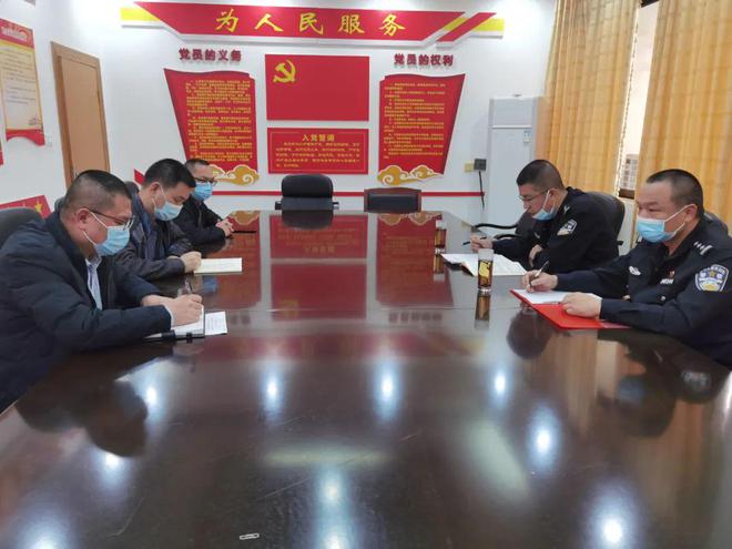 賀州交警創新宣傳形式，交通安全進社區進企業顯實效